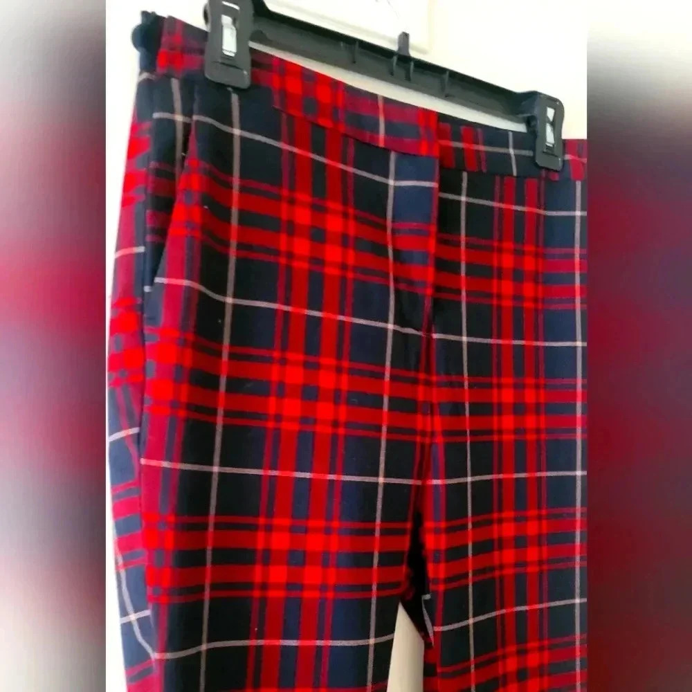 Zara Basic, red with black square pant, Medium,  in excellent condition - Picture 2 of 9